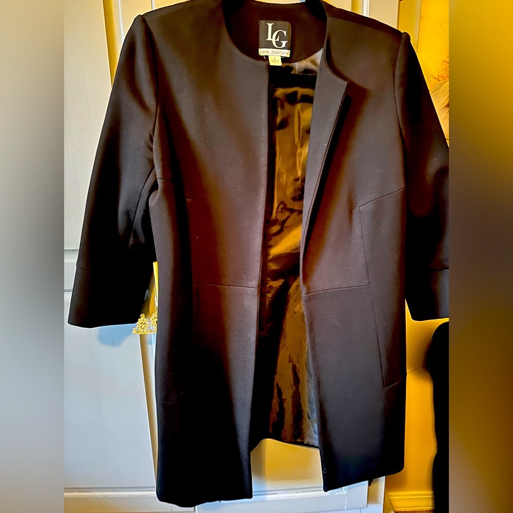 Lena Gabrielle (LG) Women's Black Coat with pockets.